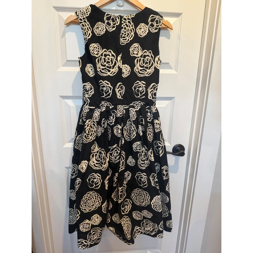 Barneys New York Black Cream Floral Rose Fit Flare Dress Made in Italy V-Neck S